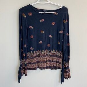 Lucky Brand bell sleeve top